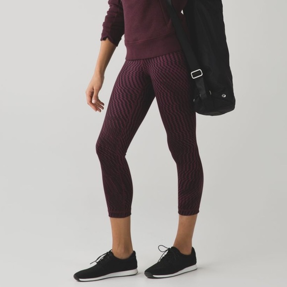 Lululemon Shifted Horizon Crop Leggings Maroon 4 - Picture 2 of 11
